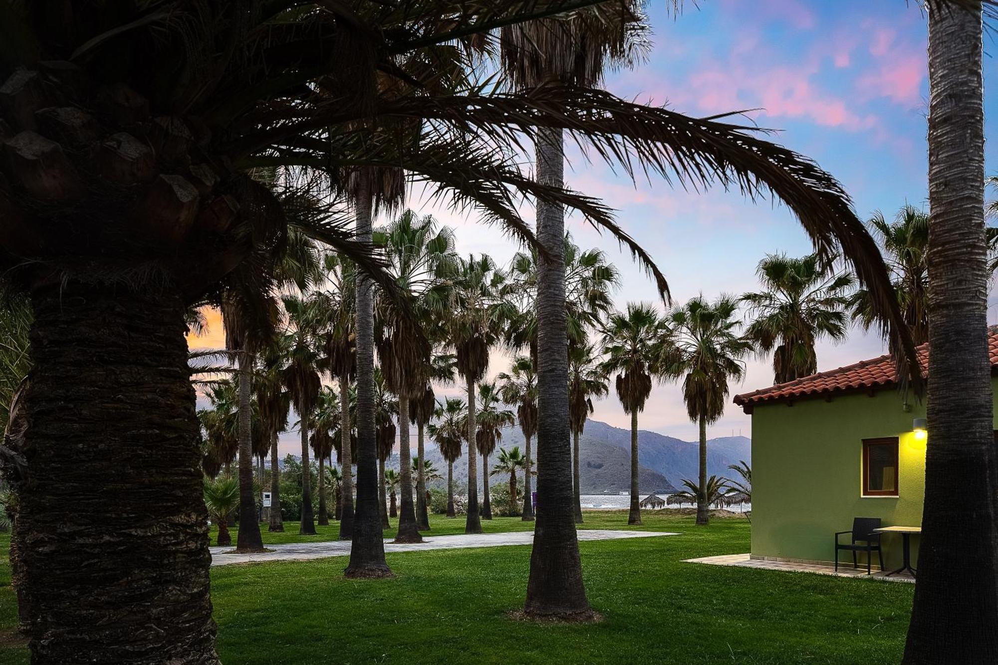 La Palma Beachfront Suites Georgioupoli Eksteriør billede