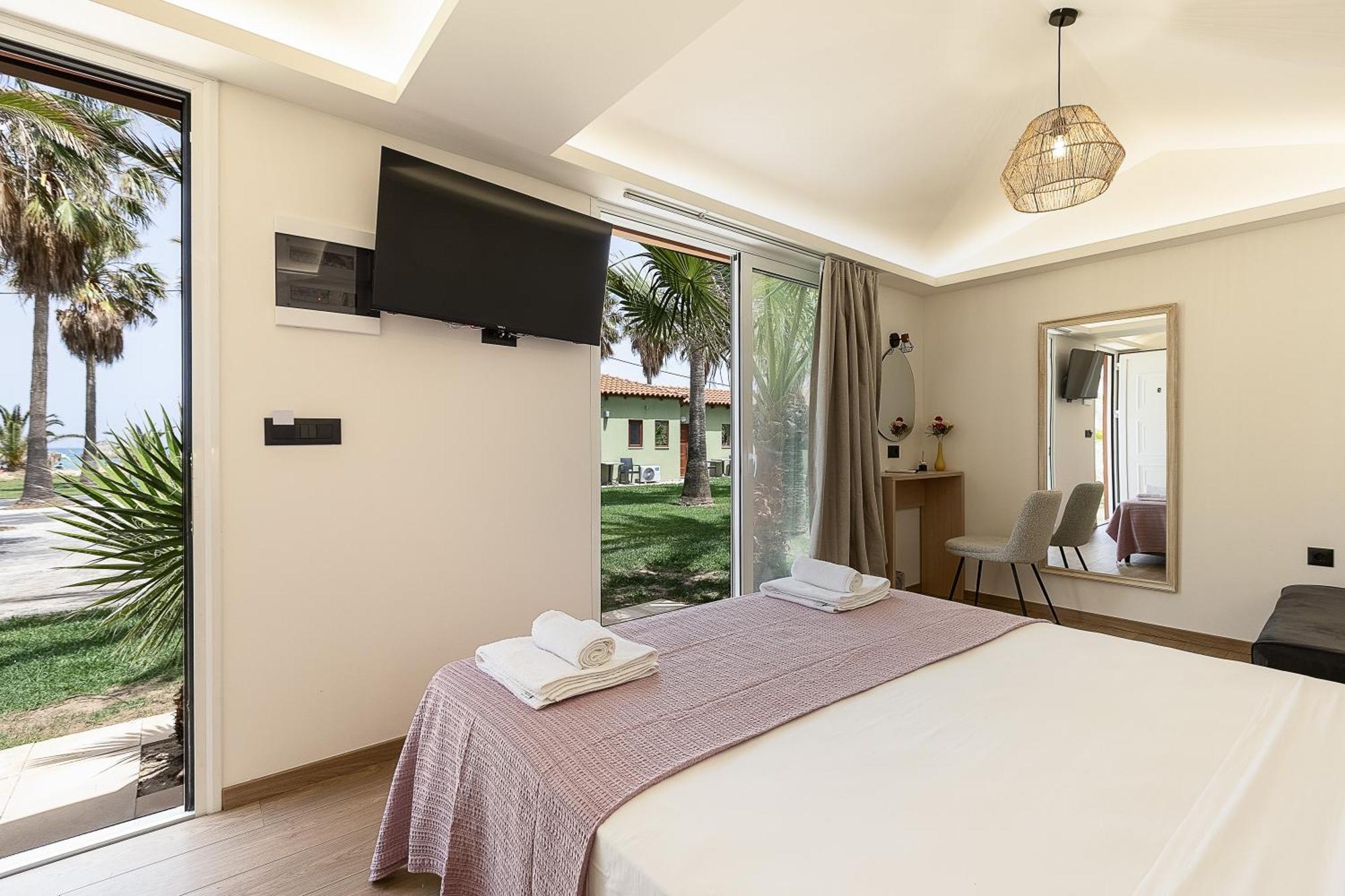 La Palma Beachfront Suites Georgioupoli Eksteriør billede