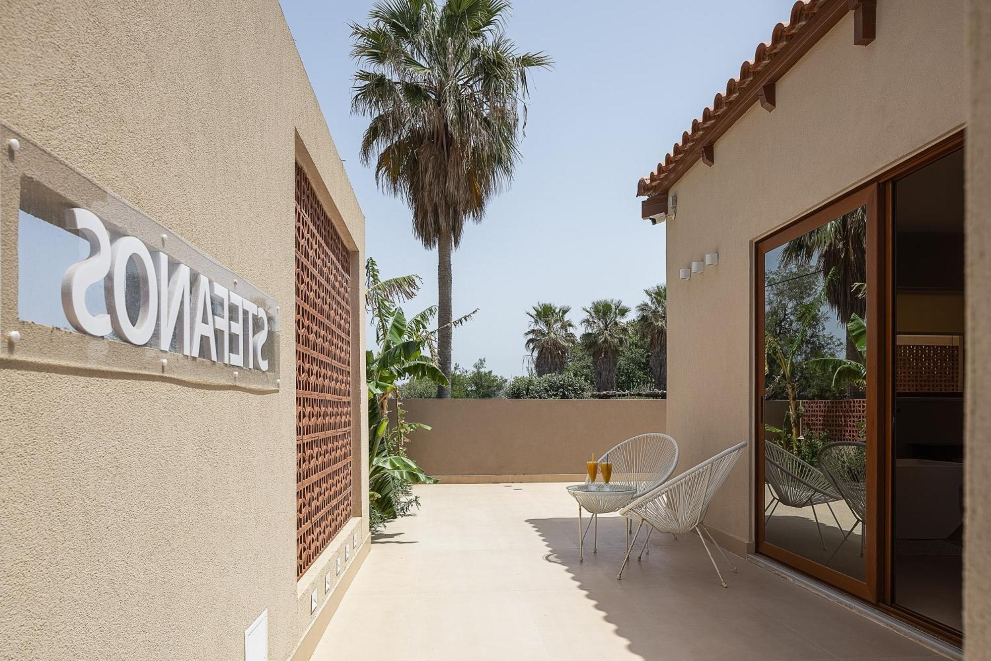 La Palma Beachfront Suites Georgioupoli Eksteriør billede
