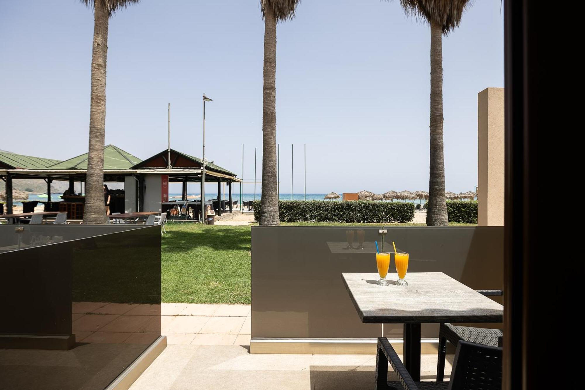 La Palma Beachfront Suites Georgioupoli Eksteriør billede