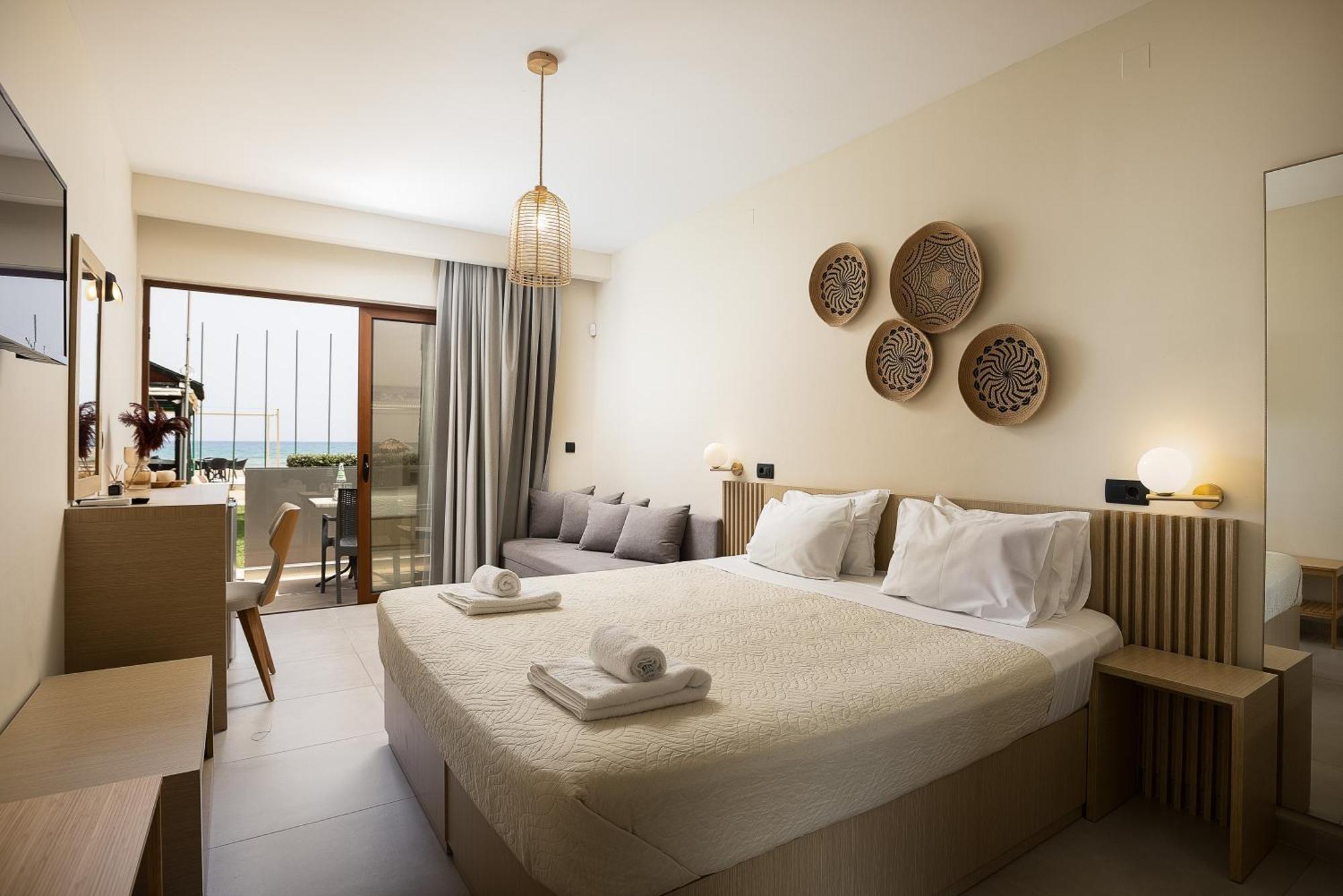 La Palma Beachfront Suites Georgioupoli Eksteriør billede