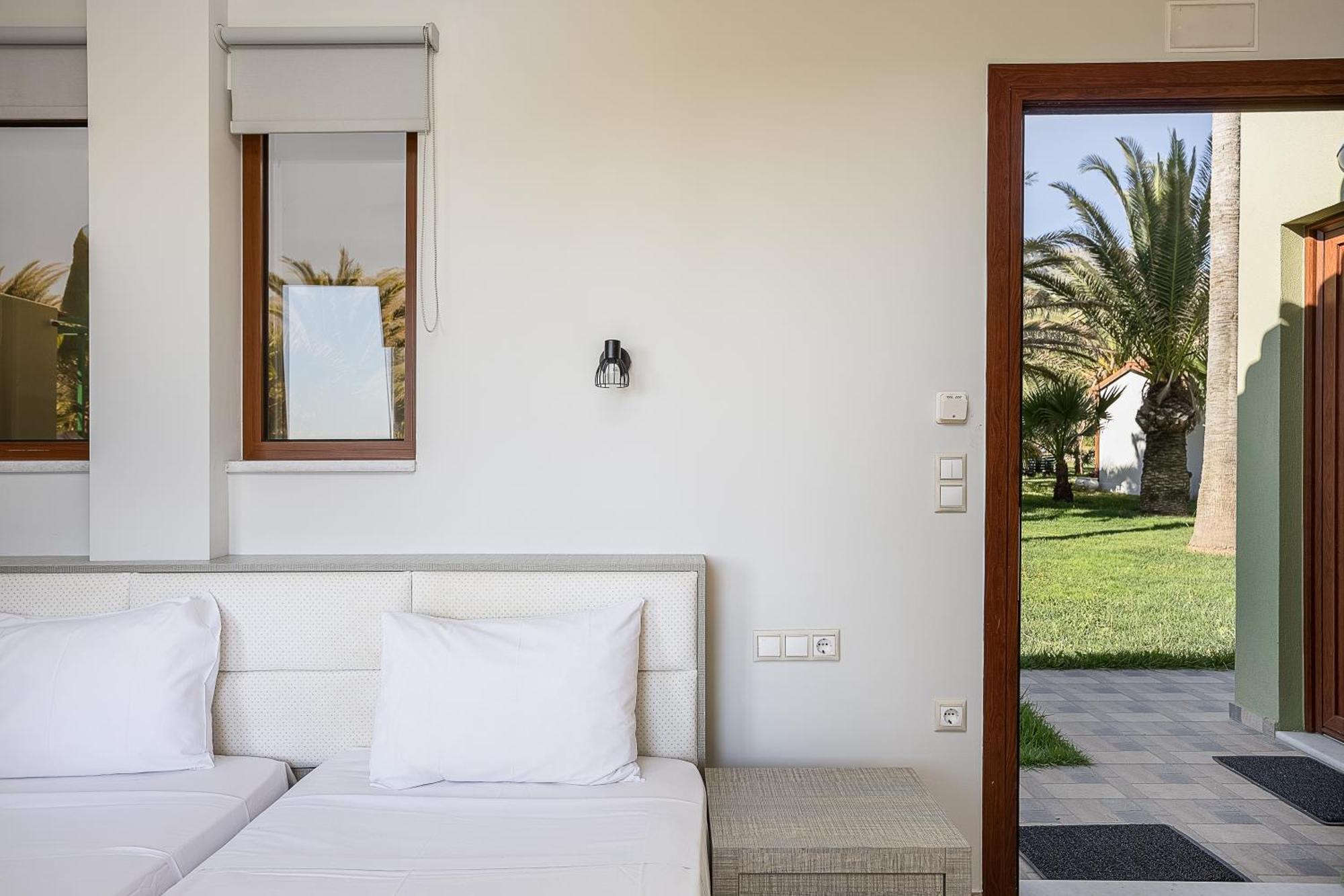 La Palma Beachfront Suites Georgioupoli Eksteriør billede